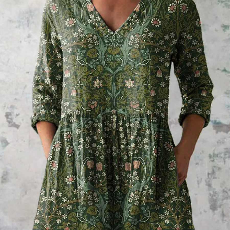 Julie | Long Blouse with V-Neck